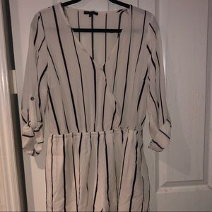 Black and white romper with pockets